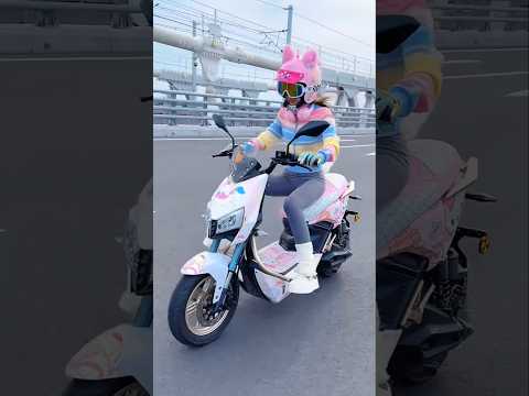 🥰🥳Her Key Broke Inside New Bike! #trending #funnyeffects #viralvideo #shorts #moneylove