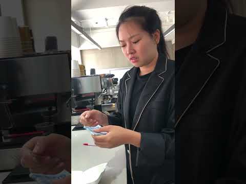 เทพบุตรมาซื้อของ!! #blkboba #bangsaen #shorts #foryou #viral