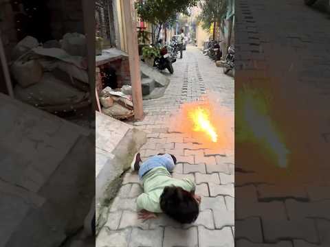 सोचा था कि आग नहीं लगी 😂#shortsvideo #viralvideo