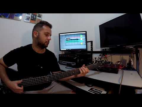 Andrea.Bax.bassplayer