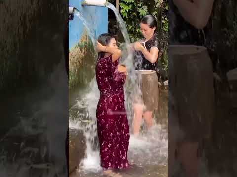 Masarap maligo sa dump Kaso may nakabulabog🤣🤣🤣 #funny #comedymove #comedy #comedyskits #comedian