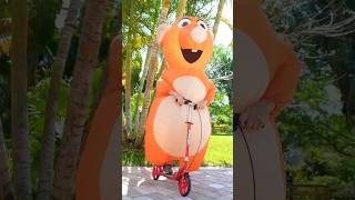 Kids Escape from a Giant Rat!