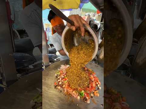 प्यार में अंधा होकर बनाते है Special पनीर वाले छोले कुलचे