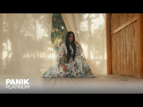 Κέλλυ Κελεκίδου - Άτομο Φευγάτο - Official Music Video