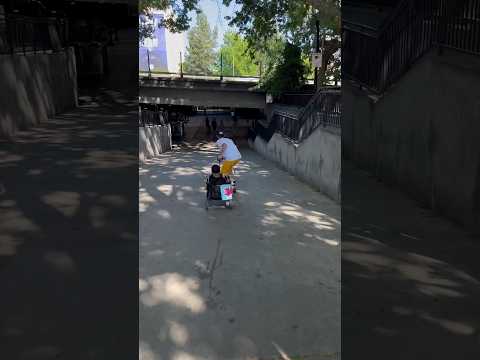 Bombing thru downtown Sacramento on a fun adventure with my son we were MOBBIN!!! ?????