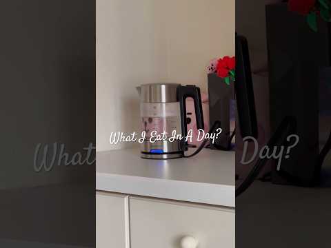 What I Eat In A Day ft Healthy Version.