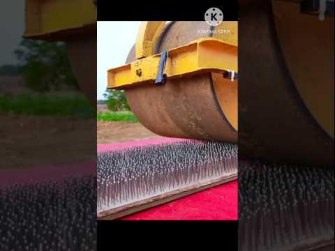 2500Nails🔥When the road roller was🤯driven 2500ആണികളുടെ മുകളിൽ😱കൂടെ കല്ലിഞ്ചൻ ഓടിച്ചപ്പോൾ#shorts