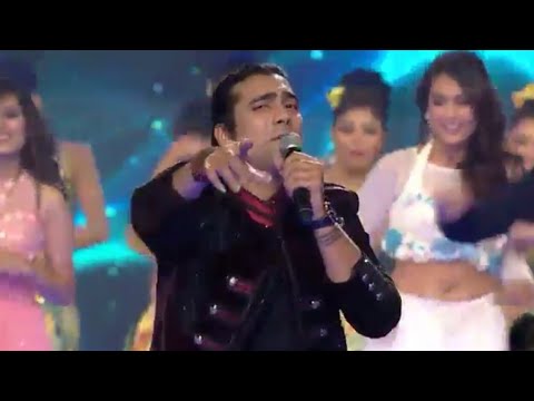 Star Parivaar Award 2017 || Title Song || Tu Itni Khusurat Hai || Jubin Nautiyal  Performance 💝