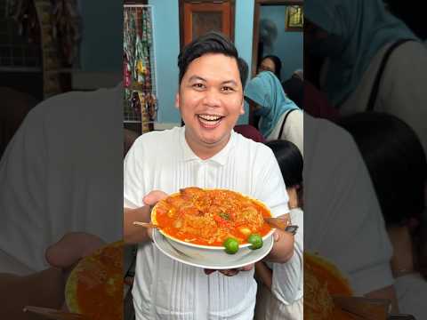RELA NGANTRI 2 JAM BUAT SEBLAK MAMA SALEH YANG LAGI PIRAL