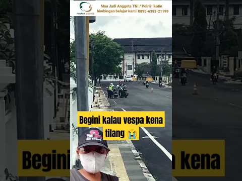 Momen lucu saat vespa terkena tilang❓😱🤭 #shorts #polisi