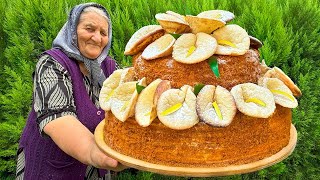 Grandma’s Large 2-Tier Honey Cake: One Bite and You’re Instantly Hooked!