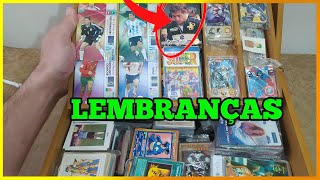Abri Minha Caixa de Figurinhas Antigas!