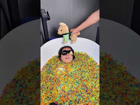 The worst birthday present I ever picked!🍓🍡🍭😂😱