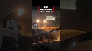 S185 Feed Unloading #Bobcat #skidsteerloader #S185 #bobcatchallenge #materialhandling #feed