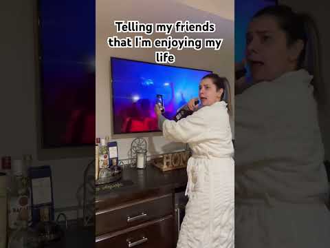 Falando aos amigos que estou curtindo a vida adoidado.#anitta #comedy #comedia #shorts #viral