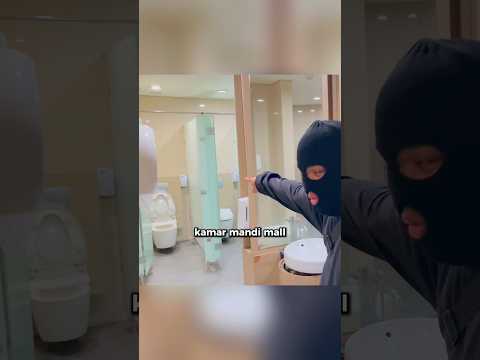 Aku Mengunci Diri di Mall SAMPAI TUTUP