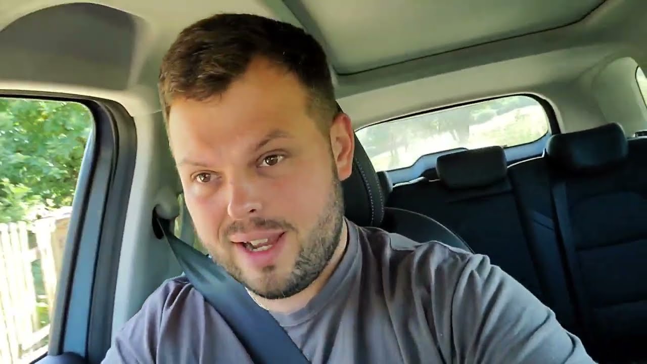 Повезли Надежду и Т. В. В ресторан Аркан! Купил ягоды! Отдали кота