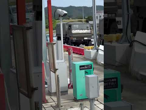 自衛隊のトラックがレトロやなあ💦自衛隊はETCが無いんやなあ💦#トラック #automobile #自衛隊