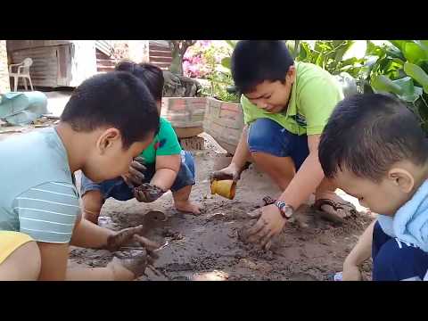 Đồ chơi trẻ em bé pin  chơi với cát ❤ PinPin TV ❤ Baby toys play sand
