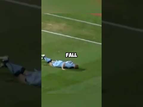 Is This the Best Knee Slide Ever? ๐ฑ #ronaldo #football #shorts
