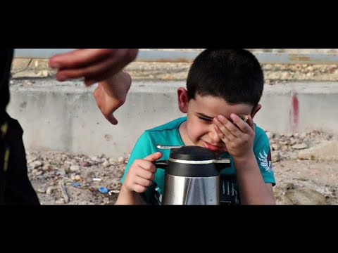 فلم قصير طفل تارك المدرسه ويبيع چاي بلشارع لايفوتكم ابراهيم محمد