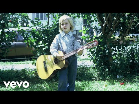 Keith Urban - HEART LIKE A HOMETOWN (Official Audio)