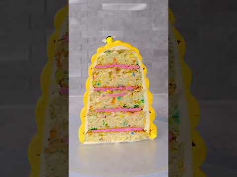 Cartoon cakes round up! What next ? #minicake #cakemaking #cakedecorating