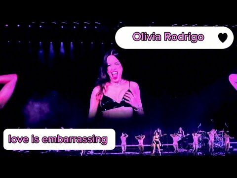 Olivia Rodrigo - love is embarrassing (Live in New York City) 4/5/2024