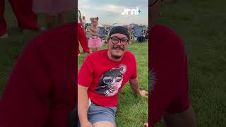 What sound does a firework make?