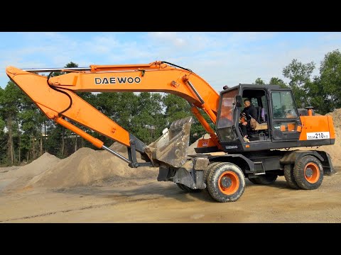 Máy Xúc DAEWOO SOLAR210W Đào Múc Đất Lên Xe Ô Tô Tải Ben TMT | Excavator Dump Truck | TienTube TV