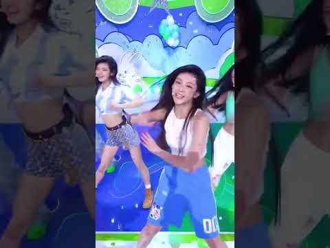 [뉴진스] 데뷔 무대는 잊을 수 없지
