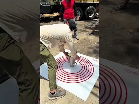 Concrete flow or Slump test