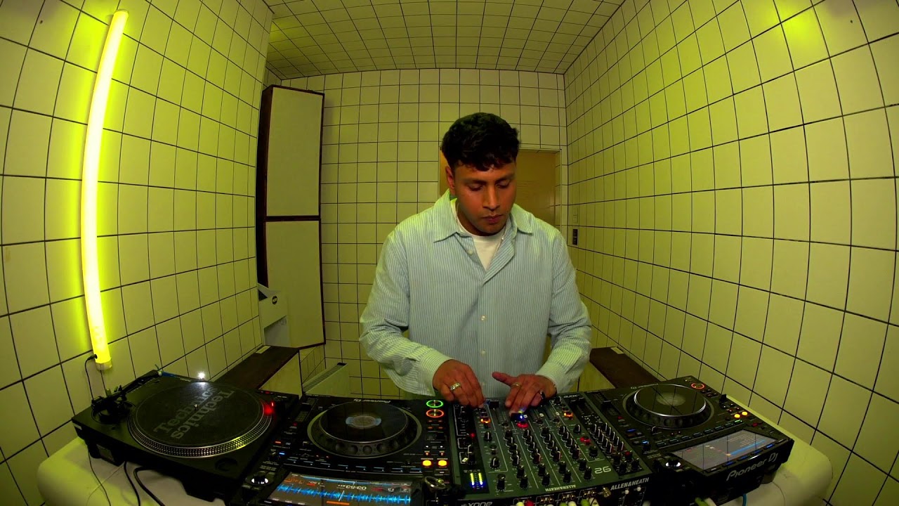 Aflatoon Acid | HÖR – November 5 / 2025