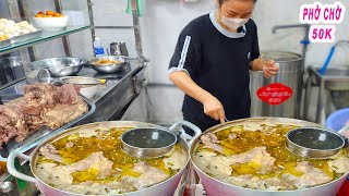 Phở Chờ Sài Gòn 50K | Có gì trong tô Phở khách ăn phải đợi chờ