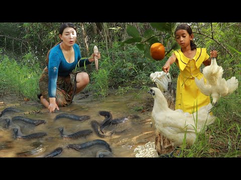 Catch fish & chicken in flood forest\Cooking fish soup spicy with mushroom recipe +3food of survival