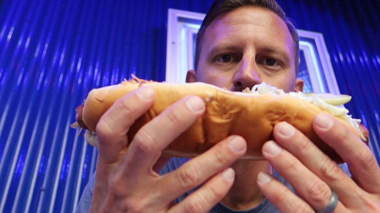Trying Universal Annual Passholder Secret Menu Items & Halloween Horror Night Scare Zones Announced! The Tim Tracker