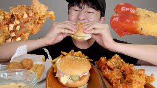 How to eat Korean Chicken & Burger with cheese sticks | ASMR Mukbang