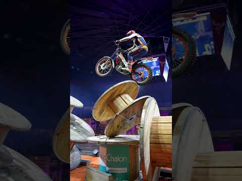 En finesse Toni Bou #moto #motorcycle #motorsport #trialindoor #xtrial #bike #motorbike #trial