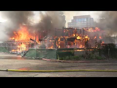 San Diego: Major Commercial Building Fire 12252024