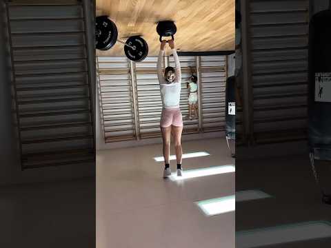 Illusion d’optique incroyable au Paradox Museum ! #illusion #paradoxe (@veronica.avondale)