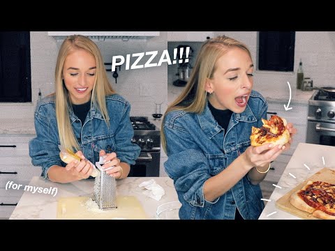 MAKING A PIZZA (for myself)