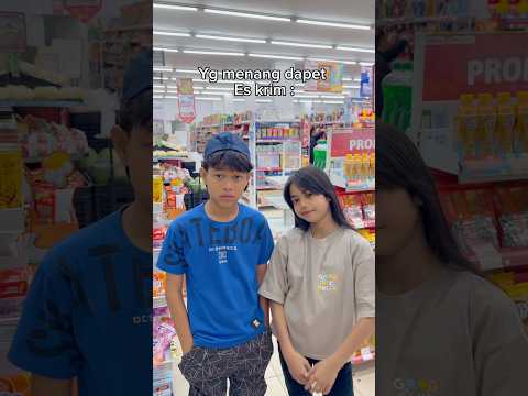 Cewek gak pernah kalah kalo soal belanja mah!😅