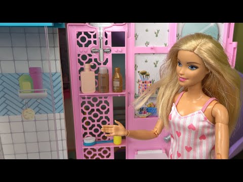 Barbie vs Sister Chelsea Morning Routine at Barbie Dream House