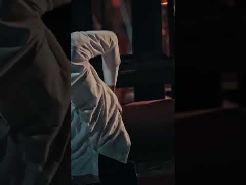 جندي يسحب مسدسًا من بنطاله | العهد #shorts