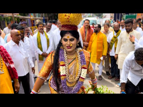 Jogini Nisha Kranthi Bangaru Bonam 2025 at Sri Akkanna Madanna Temple | Golconda Bonalu 2025