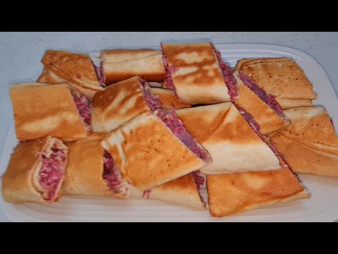 سندويشات المسخن اكله لذيذة للعشاء