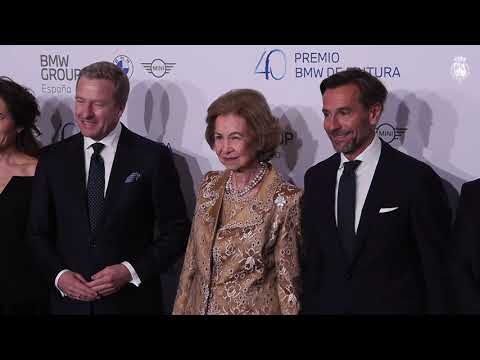 Su Majestad la Reina Doña Sofía entrega el Premio BMW de Pintura que este año cumple 40 ediciones