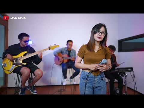 JIKUSTIK - MAAF (LIVE COVER BY SASA TASIA FT 3LELAKI TAMPAN)