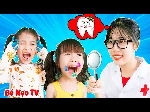 Bé Daisy Không Muốn Đi Bệnh Viện- Bài Học Từ Bác Sĩ Cho Bé + More Video Pretend Play ♥ Bé Kẹo TV