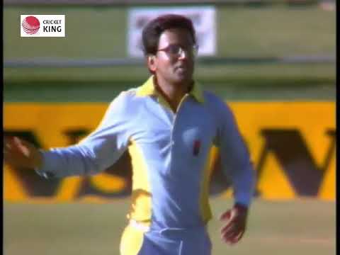 Dilip Doshi 4 for 30 Demolished New Zealand in Brisbane | Benson & Hedges World Series  1980-81